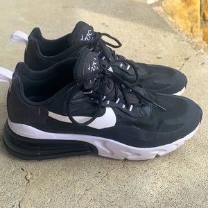 Nike air 270 react women’s shoes
